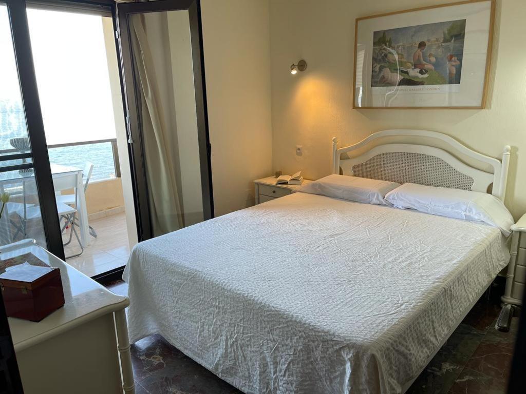 Apartamento Primera Linea Playa. ฟูเอนฮิโรลา ภายนอก รูปภาพ